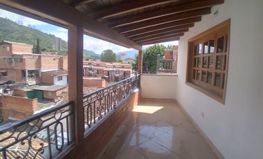 Venta hermoso Apartamento, El Pedregal, Copacabana Antioquia.