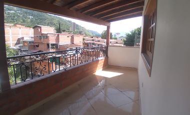 Venta hermoso Apartamento, El Pedregal, Copacabana Antioquia.