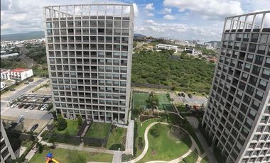 Rento PH en santa fe de juriquilla 4 recmaras + servicio 4 baños 3 cocheras