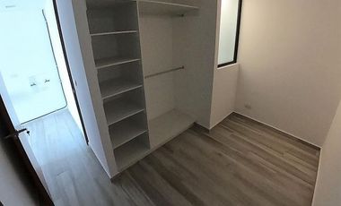 Rento PH en santa fe de juriquilla 4 recmaras + servicio 4 baños 3 cocheras