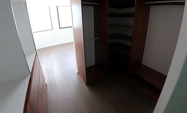 Rento PH en santa fe de juriquilla 4 recmaras + servicio 4 baños 3 cocheras
