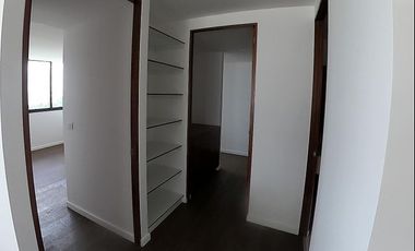 Rento PH en santa fe de juriquilla 4 recmaras + servicio 4 baños 3 cocheras