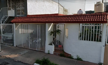 CASA EN REMATE, EN COLONIA 18 DE MARZO, GUADALAJARA