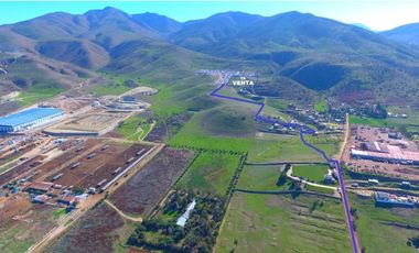 Venta De Terreno Rústico en Valle de Las Palmas, 3 Hectáreas.