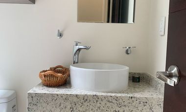 CASA AMUEBLADA EN RENTA PASEO SAN JUNIPERO FRENTE AL NUEVO REFIGIO