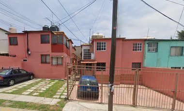 CASA DUPLEX DE RECUPERACIÓN BANCARIA EN CALLE DE LA NORIA, COL. HACIENDA DE LA LUZ, ATIZAPAN DE ZARAGOZA. ¡NO SE ACEPTAN CRÉDITOS!