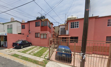 CASA DUPLEX DE RECUPERACIÓN BANCARIA EN CALLE DE LA NORIA, COL. HACIENDA DE LA LUZ, ATIZAPAN DE ZARAGOZA. ¡NO SE ACEPTAN CRÉDITOS!