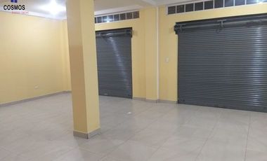Venta de local comercial con terreno en Otavalo al filo de la panamericana