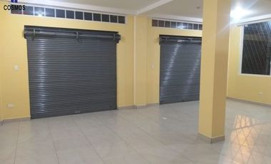 Venta de local comercial con terreno en Otavalo al filo de la panamericana