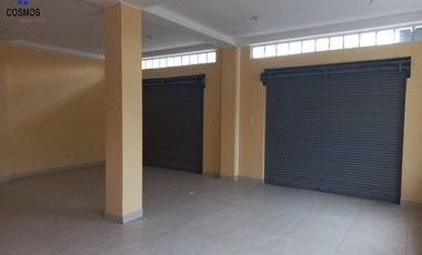 Venta de local comercial con terreno en Otavalo al filo de la panamericana