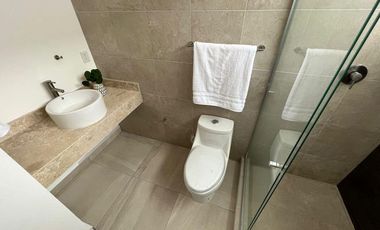 Casa de tres recámaras con roof e vnta en Zibatá, Querétaro