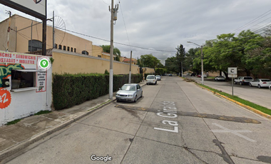 CASA DE OPORTUNIDAD EN GUADALAJARA DE REMATE BANCARIO POR lA GIRALDA LA CALMA