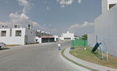 Casa en Porto Aveiro, Celaya, Guanajuato, México