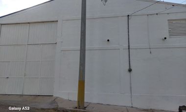 BODEGA EN VENTA EN SAN JUAN DEL RIO, 300 M2, LA ESTANCIA.