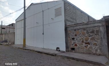 BODEGA EN VENTA EN SAN JUAN DEL RIO, 300 M2, LA ESTANCIA.