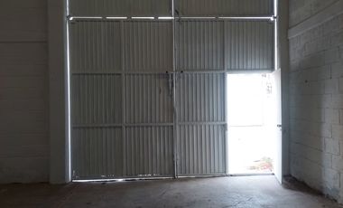 BODEGA EN VENTA EN SAN JUAN DEL RIO, 300 M2, LA ESTANCIA.