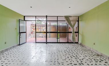 Venta de casa para remodelar en Venustiano Carranza $5,950,000.000