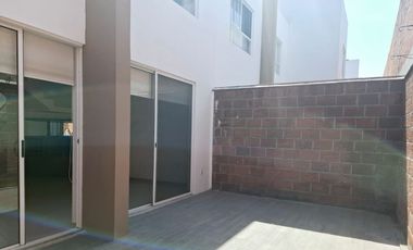 renta de casa en Lomas de angelopolis parque Natura II