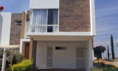 renta de casa en Lomas de angelopolis parque Natura II