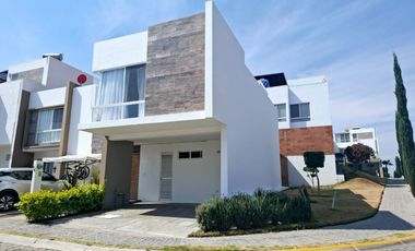 renta de casa en Lomas de angelopolis parque Natura II