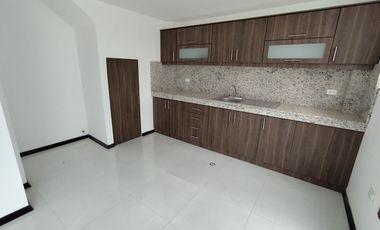🏠 CASA 2 PLANTAS 3 DORMITORIOS CON TERRAZA -  $78,000.oo (Marianitas de Calderón)