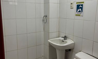 Amplia casa para instituciones o empresas