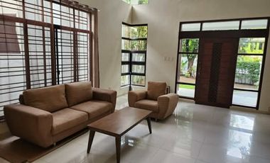 House and Lot for Rent at White Plains, Quezon City