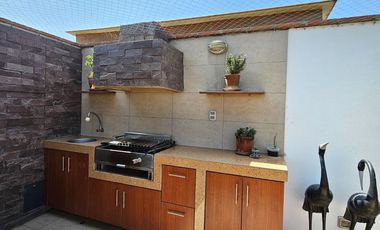 OCASIÓN: Hermoso Dúplex en Surco con 4 dormitorios