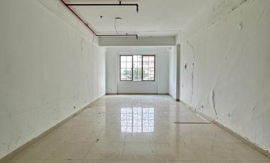 DISEWAKAN TOKAN STRATEGIS DEKAT MALL WATERPLACE RESIDENCE SURABAYA 3.5 LANTAI