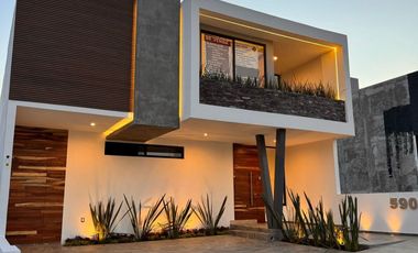 CASA EN VENTA EN ALAMOS TRES MARIAS MORELIA