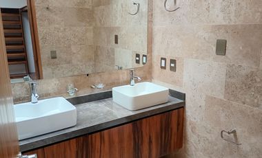 CASA EN VENTA EN ALAMOS TRES MARIAS MORELIA