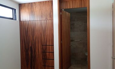 CASA EN VENTA EN ALAMOS TRES MARIAS MORELIA