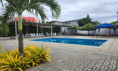 Casa en Venta, 3 dormitorios, Ubicada muy cerca del Hospital del IESS de Manta