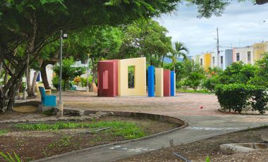 Casa en Venta, 3 dormitorios, Ubicada muy cerca del Hospital del IESS de Manta