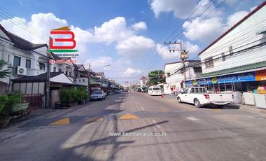 ขาย/เช่า ทาวน์เฮาส์ หมู่บ้าน บ้านฟ้ารังสิต คลอง 4 เนื้อที่ 16 ตรว. ใกล้สวนสนุกดรีมเวิลด์, โลตัสคลอง 4 ถนนรังสิต-นครนายก ต.บึงยี่โถ อ.ธัญบุรี จ.ปทุมธาน