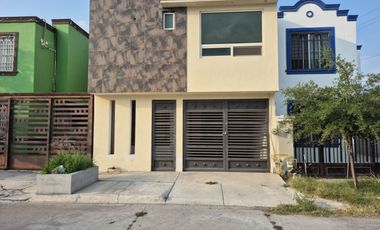 Casa en Renta en Cumbres San Agustín Primer Sector