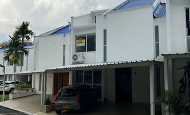 Casa en venta en Rincón de Ciudad Jardín. Cali, Valle del Cauca.