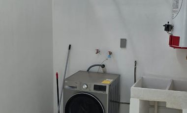 RENTA DE CASA AMUEBLADA EN BOSQUES DEL DORADO