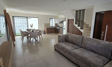 RENTA DE CASA AMUEBLADA EN BOSQUES DEL DORADO
