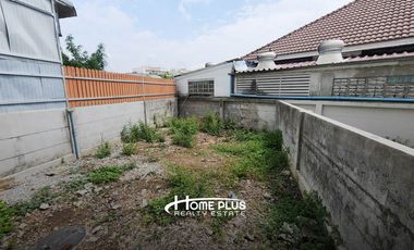 ทาวน์โฮม 3 ชั้นครึ่ง ถนนลำลูกกาคลอง3 ใกล้โรงพยาบาลสินแพทย์