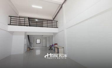 ทาวน์โฮม 3 ชั้นครึ่ง ถนนลำลูกกาคลอง3 ใกล้โรงพยาบาลสินแพทย์