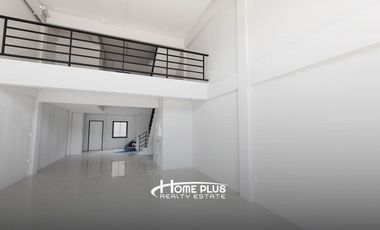 ทาวน์โฮม 3 ชั้นครึ่ง ถนนลำลูกกาคลอง3 ใกล้โรงพยาบาลสินแพทย์