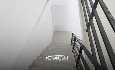 ทาวน์โฮม 3 ชั้นครึ่ง ถนนลำลูกกาคลอง3 ใกล้โรงพยาบาลสินแพทย์
