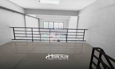 ทาวน์โฮม 3 ชั้นครึ่ง ถนนลำลูกกาคลอง3 ใกล้โรงพยาบาลสินแพทย์