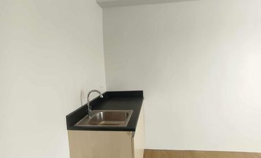 FOR SALE STUDIO UNIT WITH CLEAN TITLE IN SYMFONI NICHOLS ALTO TOWER 1