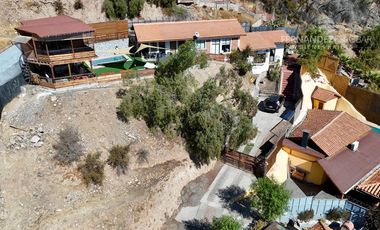 LOS ANDES - VENDE CASA 3D 2B PISCINA - COND. JACARANDA