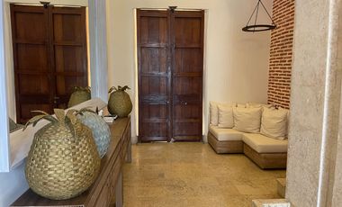 Refugio Colonial con Jacuzzi y Vista al Mar