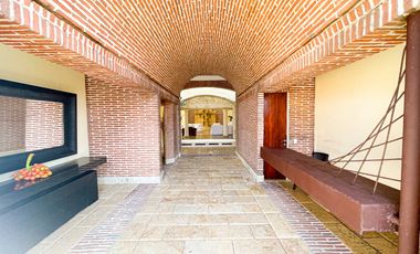 Refugio Colonial con Jacuzzi y Vista al Mar