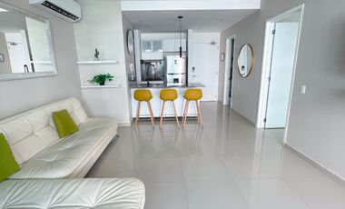 Apartamento de Lujo con Balcón al Mar
