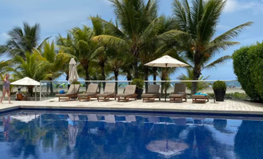 Apartamento de Lujo con Balcón al Mar